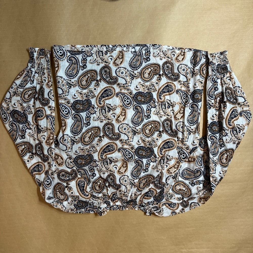 Ivy Blouse in‎ Nutmeg Paisley Ivory
CLEOBELLA sz M - Picture 3 of 3